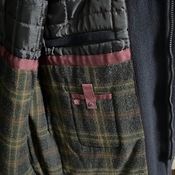 Newport Harbor insulated wool/cashmere mid length car coat. Dark navy blue . XL - Picture 7 of 10